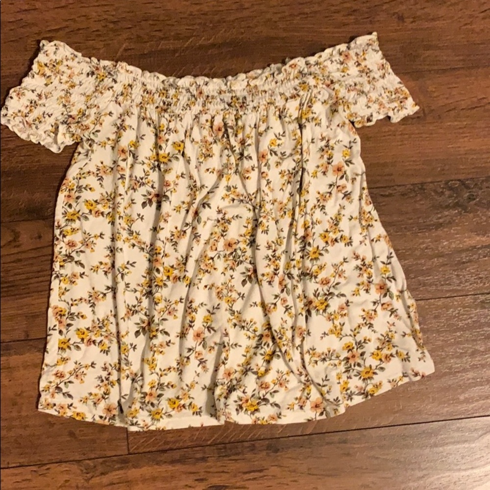 American eagle floral off shoulder too
